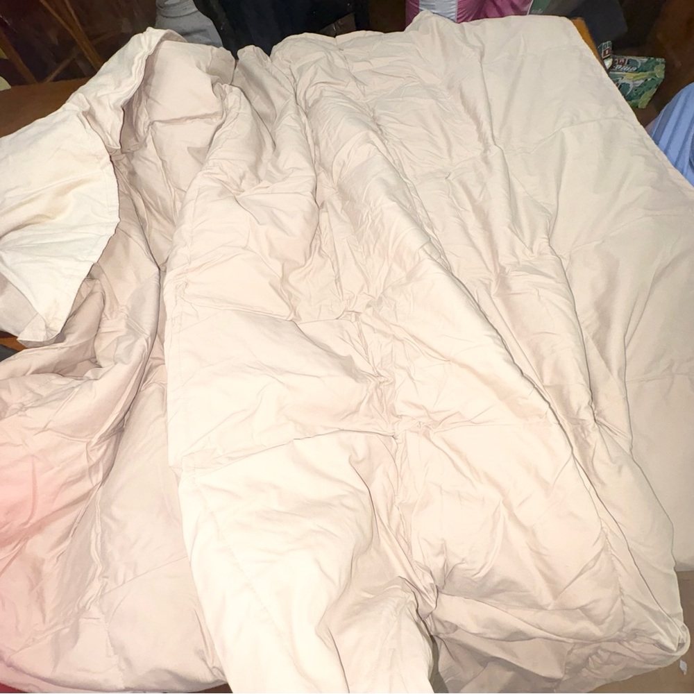 Woolrich Home Faux Suede Down Throw 50 in x 70 beige - Picture 3 of 7